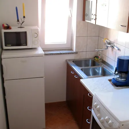 Apartman Arijana1 *